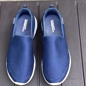 Women’s Skechers Go Walk